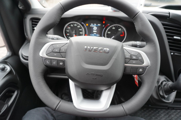 Iveco Daily 35C18HV 3.0 180PK 410L H2 Automaat Betimmering laadruimte nr. v129 | Dubbel lucht | Airco | Navi | Camera | Trekhaak 3500kg