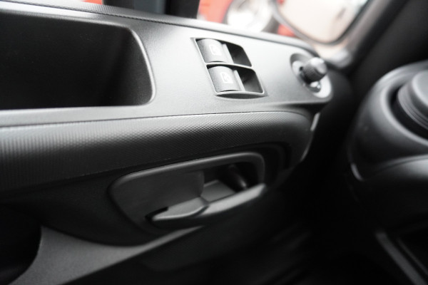 Iveco Daily 35C18HV 3.0 180PK 410L H2 Automaat Betimmering laadruimte nr. v129 | Dubbel lucht | Airco | Navi | Camera | Trekhaak 3500kg