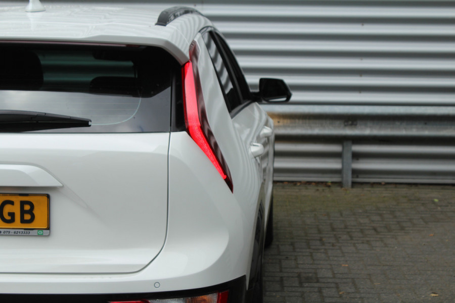 Kia Niro 1.6 GDi Hybrid 141pk DynamicLine DCT6 NL-Auto NAP BTW Clima Cruise Navi Camera Carplay Dig. Cockpit 16"LMV Trekhaak 1300kg Kia Niro 1.6 GDi Hybrid 141pk DynamicLine DCT6 NL-Auto NAP BTW Clima Cruise Navi Camera Carplay Dig. Cockpit 16"LMV Trekhaak 1300kg