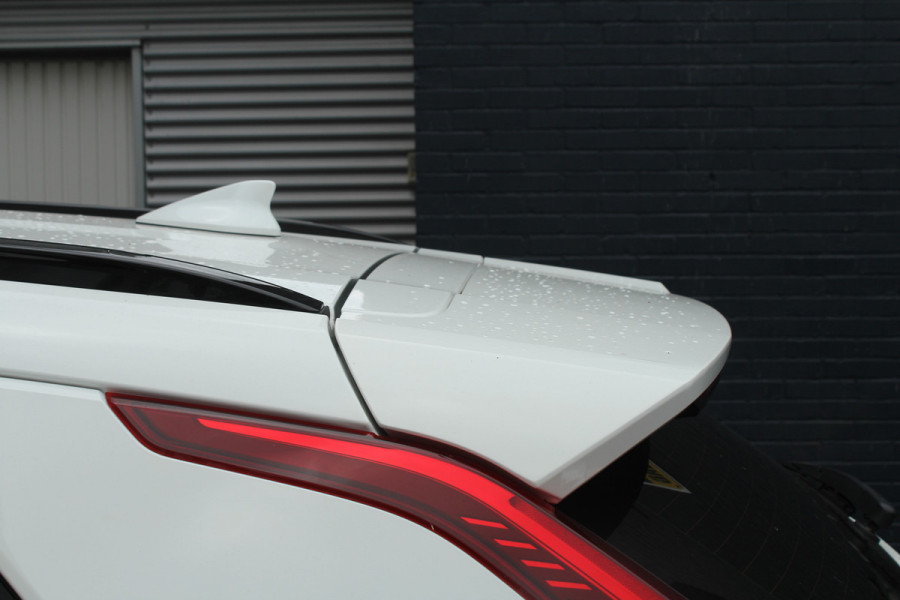 Kia Niro 1.6 GDi Hybrid 141pk DynamicLine DCT6 NL-Auto NAP BTW Clima Cruise Navi Camera Carplay Dig. Cockpit 16"LMV Trekhaak 1300kg Kia Niro 1.6 GDi Hybrid 141pk DynamicLine DCT6 NL-Auto NAP BTW Clima Cruise Navi Camera Carplay Dig. Cockpit 16"LMV Trekhaak 1300kg