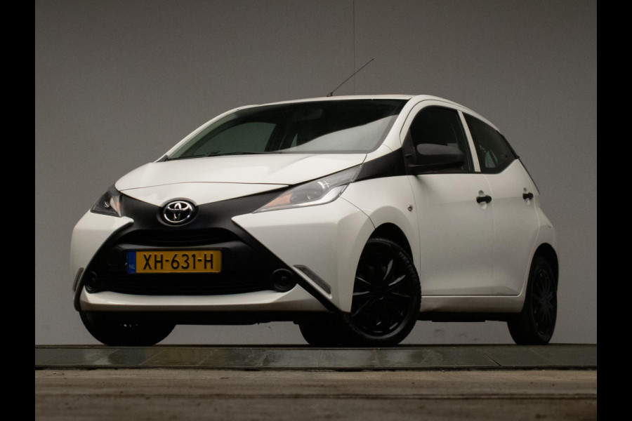 Toyota Aygo 1.0 VVT-i x-fun Sport (AIRCO,BLUETOOTH,CRUISE,LED,SPORTSTOELEN,NIEUWE APK,NETTE STAAT)