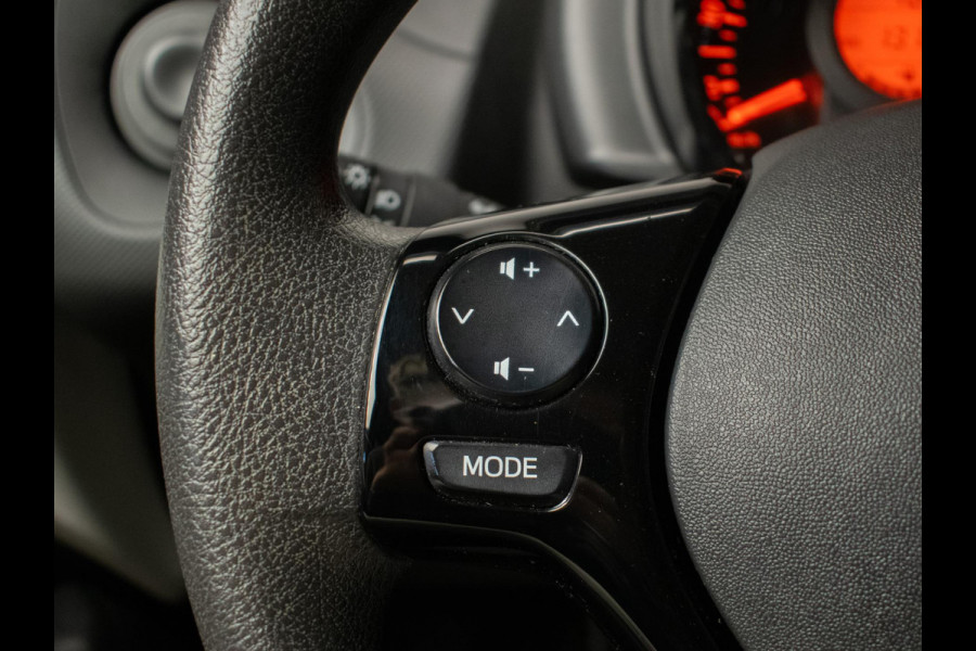 Toyota Aygo 1.0 VVT-i x-fun Sport (AIRCO,BLUETOOTH,CRUISE,LED,SPORTSTOELEN,NIEUWE APK,NETTE STAAT)