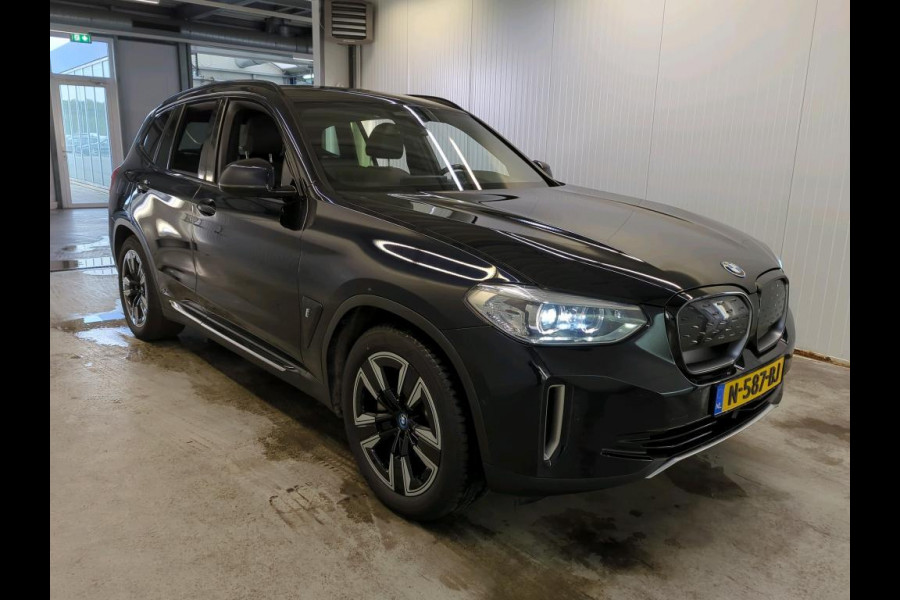 BMW iX3 Executive 80 kWh | Trekhaak | Panorama | Leder | Navi | Camera |