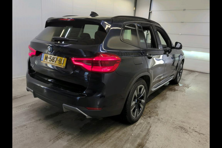 BMW iX3 Executive 80 kWh | Trekhaak | Panorama | Leder | Navi | Camera |