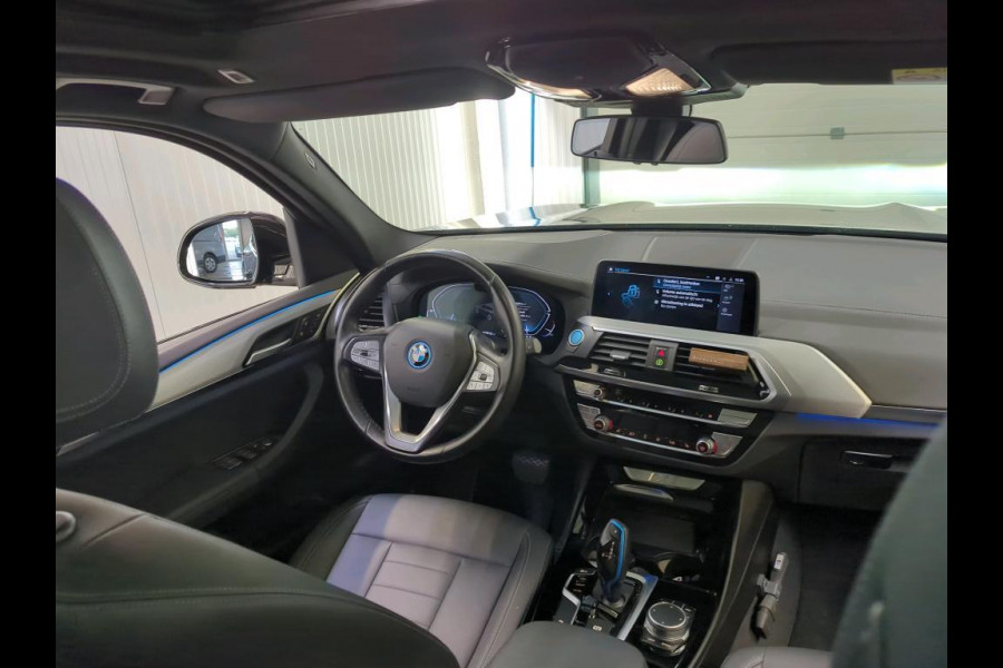 BMW iX3 Executive 80 kWh | Trekhaak | Panorama | Leder | Navi | Camera |