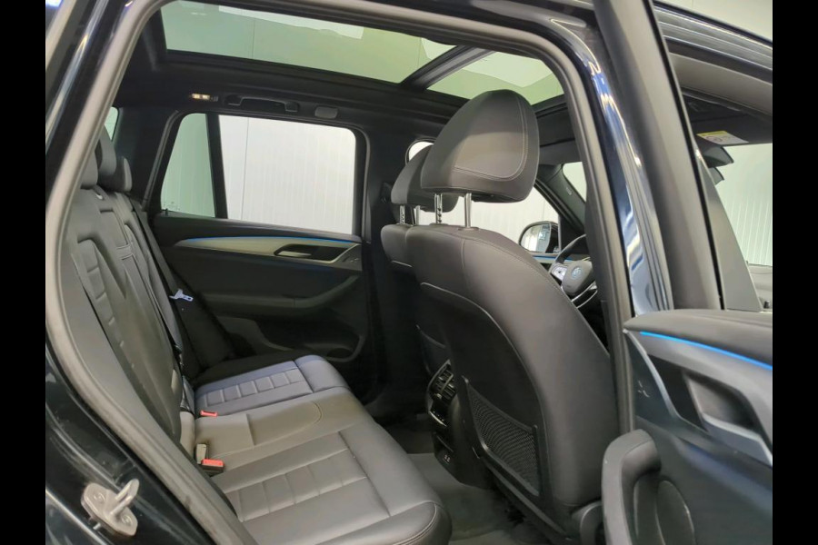 BMW iX3 Executive 80 kWh | Trekhaak | Panorama | Leder | Navi | Camera |