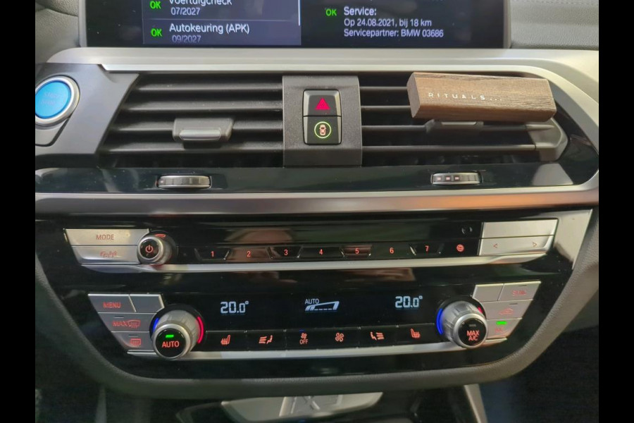 BMW iX3 Executive 80 kWh | Trekhaak | Panorama | Leder | Navi | Camera |