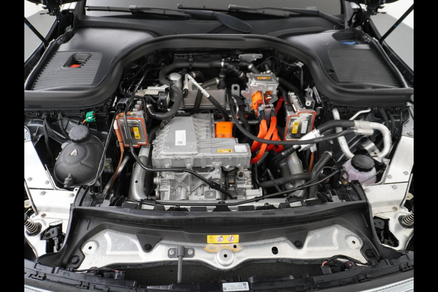 Mercedes-Benz EQC 400 4MATIC Business Solution Luxury 80 kWh HEAD UP | BURMESTER | PANORAMADAK | ELECTR STOELEN MET GEHEUGEN | TREKHAAK |  RIJKLAARPRIJS INCL. 12MND BOVAG |