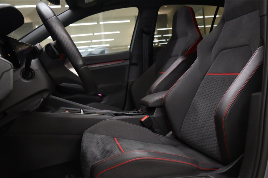 Volkswagen Golf 2.0 TSI GTI CLUBSPORT SPECIAL/PANO/H-K/IQ-LIGHT/VOL