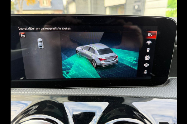 Mercedes-Benz A-Klasse 180 AMG Line - Pano - 360 Camera - Memory