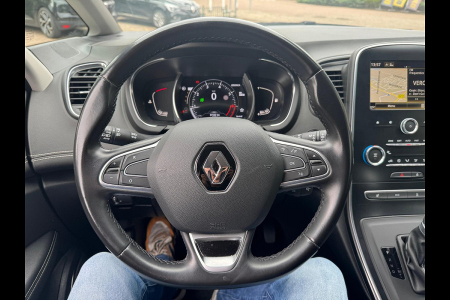 Renault Scénic TCe 140 EDC Intens Navi / Camera / P-sensoren / Full LED / Winterbandenset