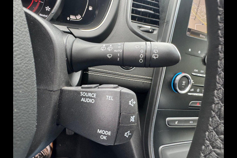 Renault Scénic TCe 140 EDC Intens Navi / Camera / P-sensoren / Full LED / Winterbandenset
