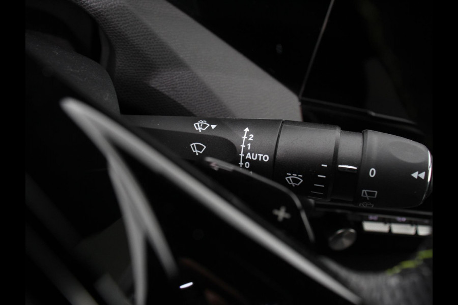 Peugeot 308 1.2 PureTech GT | DEMO ! | Climate control Adaptive cruise control Parkeersensoren Achteruitrijcamera Navigatie LED Apple Carplay/ Android Auto Peugeot 308 1.2 PureTech GT | DEMO ! | Climate control Adaptive cruise control Parkeersensoren Achteruitrijcamera Navigatie LED Apple Carplay/ Android Auto