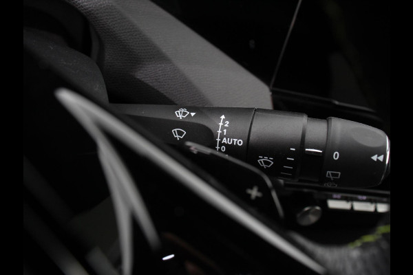 Peugeot 308 1.2 PureTech GT | DEMO ! | Climate control Adaptive cruise control Parkeersensoren Achteruitrijcamera Navigatie LED Apple Carplay/ Android Auto Peugeot 308 1.2 PureTech GT | DEMO ! | Climate control Adaptive cruise control Parkeersensoren Achteruitrijcamera Navigatie LED Apple Carplay/ Android Auto