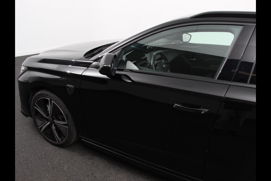 Peugeot 308 1.2 PureTech GT | DEMO ! | Climate control Adaptive cruise control Parkeersensoren Achteruitrijcamera Navigatie LED Apple Carplay/ Android Auto Peugeot 308 1.2 PureTech GT | DEMO ! | Climate control Adaptive cruise control Parkeersensoren Achteruitrijcamera Navigatie LED Apple Carplay/ Android Auto