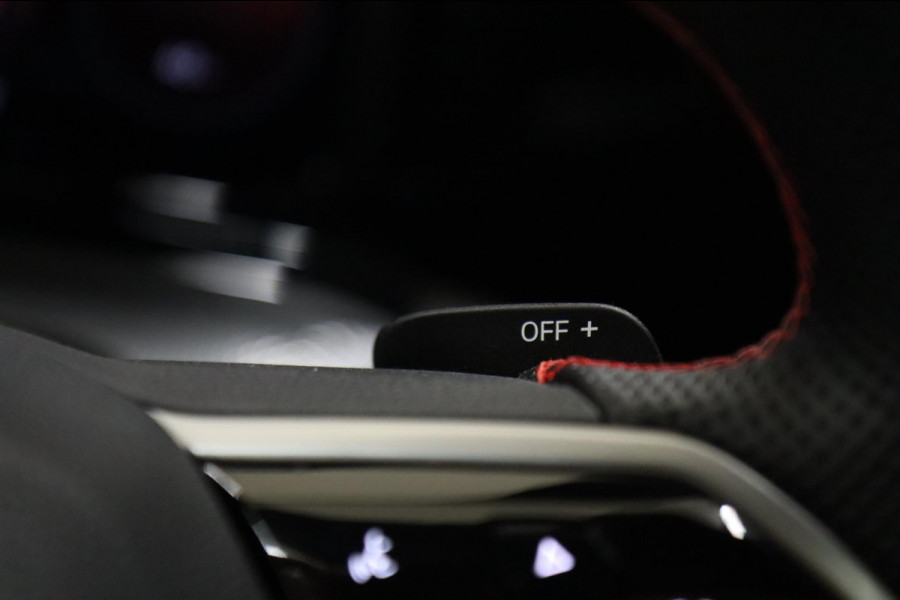 Volkswagen Golf 2.0 TSI GTI CLUBSPORT SPECIAL/PANO/H-K/IQ-LIGHT/VOL