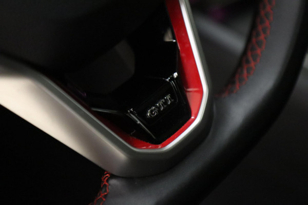 Volkswagen Golf 2.0 TSI GTI CLUBSPORT SPECIAL/PANO/H-K/IQ-LIGHT/VOL