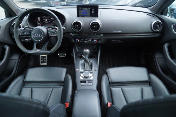Audi RS3 Sportback 2.5 TFSI RS 3 Quattro | 400PK | Schuif/kanteldak | RS-zetels | Camera | Virtual Cockpit | SepangBlau |