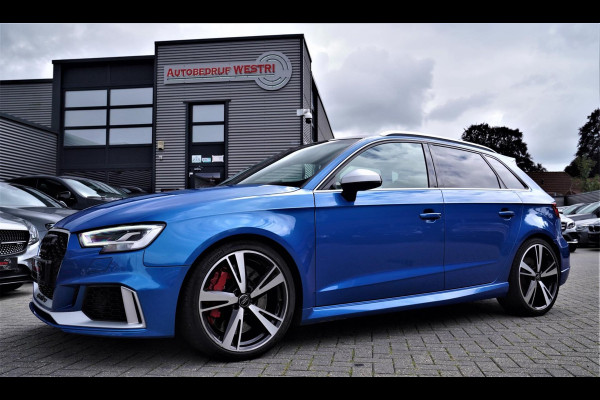 Audi RS3 Sportback 2.5 TFSI RS 3 Quattro | 400PK | Schuif/kanteldak | RS-zetels | Camera | Virtual Cockpit | SepangBlau |