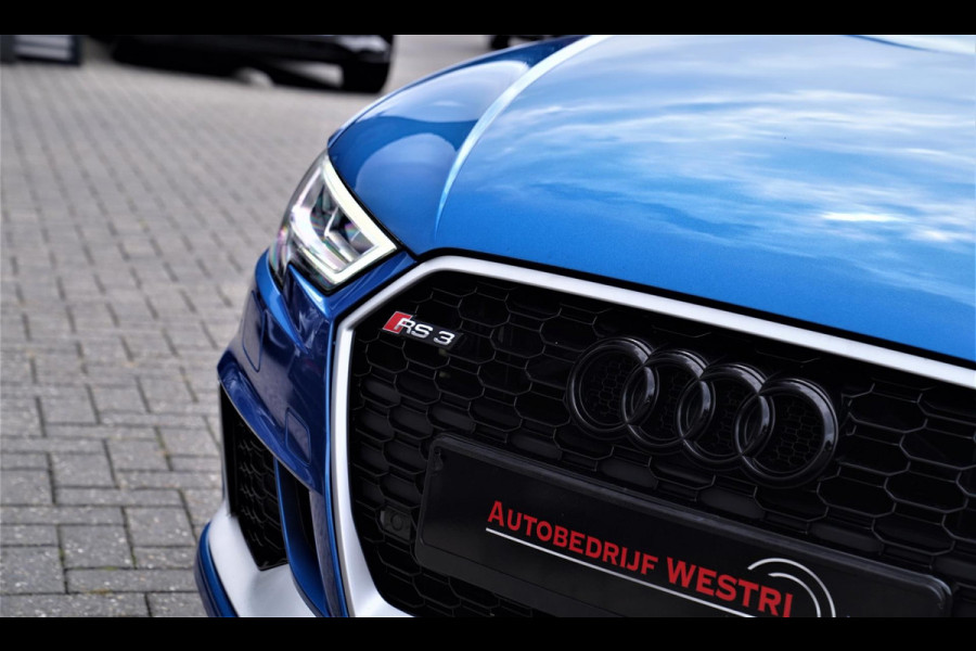 Audi RS3 Sportback 2.5 TFSI RS 3 Quattro | 400PK | Schuif/kanteldak | RS-zetels | Camera | Virtual Cockpit | SepangBlau |