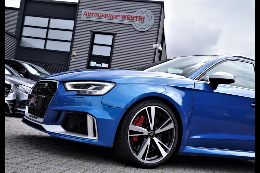 Audi RS3 Sportback 2.5 TFSI RS 3 Quattro | 400PK | Schuif/kanteldak | RS-zetels | Camera | Virtual Cockpit | SepangBlau |
