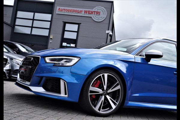 Audi RS3 Sportback 2.5 TFSI RS 3 Quattro | 400PK | Schuif/kanteldak | RS-zetels | Camera | Virtual Cockpit | SepangBlau |