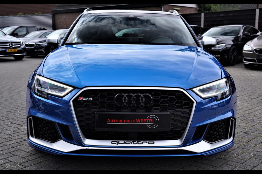 Audi RS3 Sportback 2.5 TFSI RS 3 Quattro | 400PK | Schuif/kanteldak | RS-zetels | Camera | Virtual Cockpit | SepangBlau |