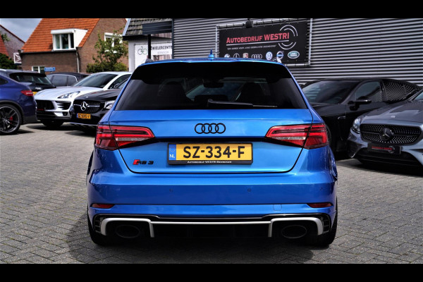 Audi RS3 Sportback 2.5 TFSI RS 3 Quattro | 400PK | Schuif/kanteldak | RS-zetels | Camera | Virtual Cockpit | SepangBlau |