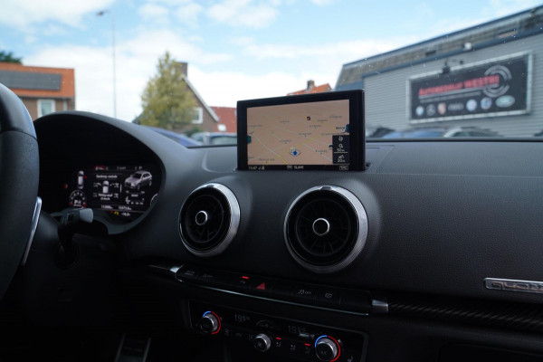 Audi RS3 Sportback 2.5 TFSI RS 3 Quattro | 400PK | Schuif/kanteldak | RS-zetels | Camera | Virtual Cockpit | SepangBlau |
