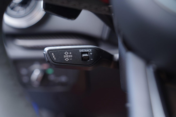 Audi RS3 Sportback 2.5 TFSI RS 3 Quattro | 400PK | Schuif/kanteldak | RS-zetels | Camera | Virtual Cockpit | SepangBlau |