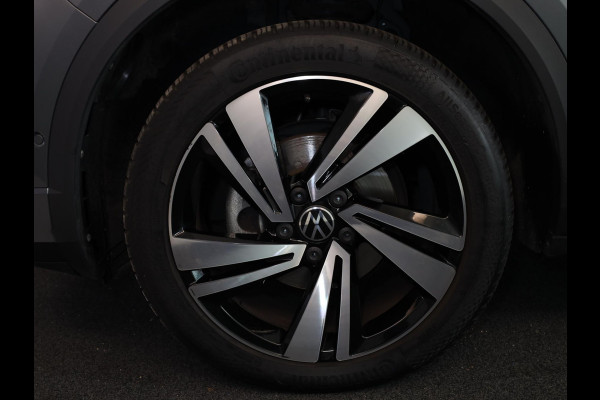 Volkswagen T-Roc 1.5 TSI R-Line Business 150PK DSG | Verlengde garantie | Navigatie | Keyless entry | 18" LMV |