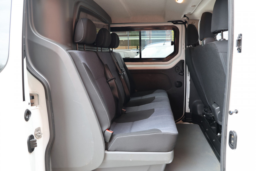 Renault Trafic 2.0 dCi 145 PK L2H1 DC | 6-Zitter | LED | Cruise control | Camera | Trekhaak | Sidebars | Dubbel cabine | NAP Logisch | Nieuwe APK