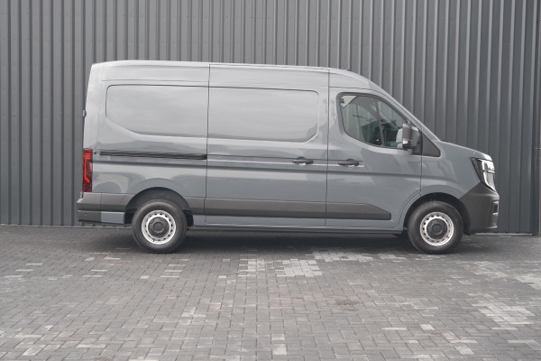 Renault Master T35 2.0 dCi 150 L2H2 Extra | Trekhaak | Camera | Vloerplaat | Apple Carplay
