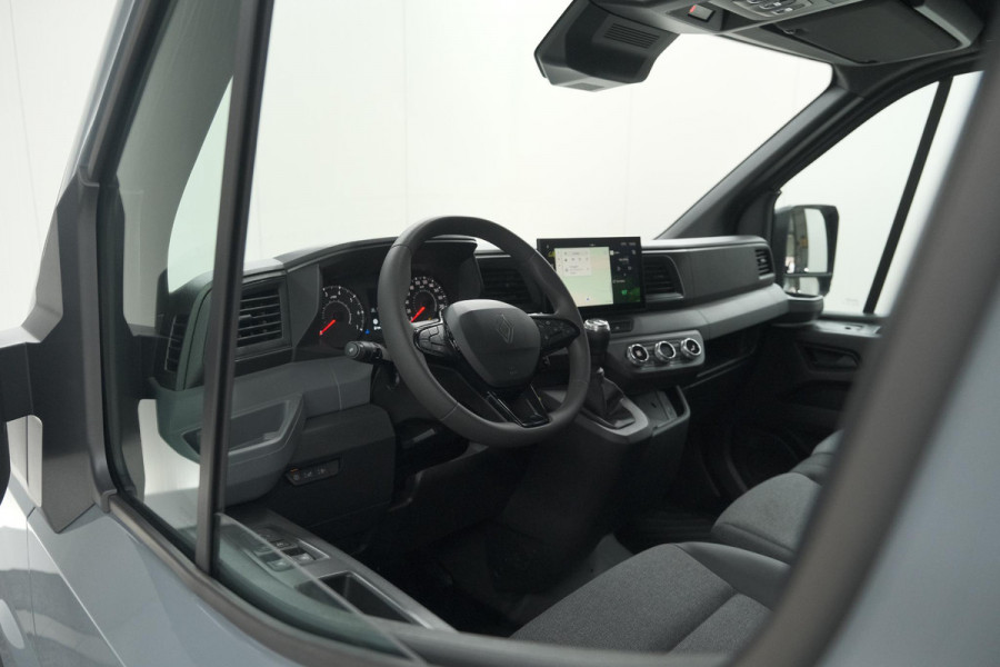 Renault Master T35 2.0 dCi 150 L2H2 Extra | Trekhaak | Camera | Vloerplaat | Apple Carplay