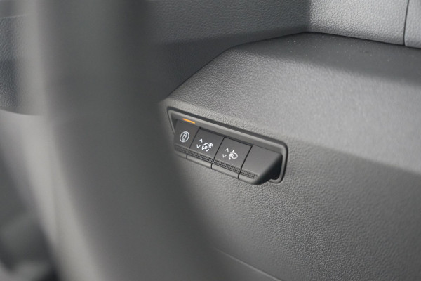 Renault Master T35 2.0 dCi 150 L2H2 Extra | Trekhaak | Camera | Vloerplaat | Apple Carplay