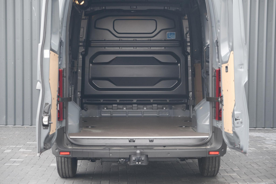 Renault Master T35 2.0 dCi 150 L2H2 Extra | Trekhaak | Camera | Vloerplaat | Apple Carplay