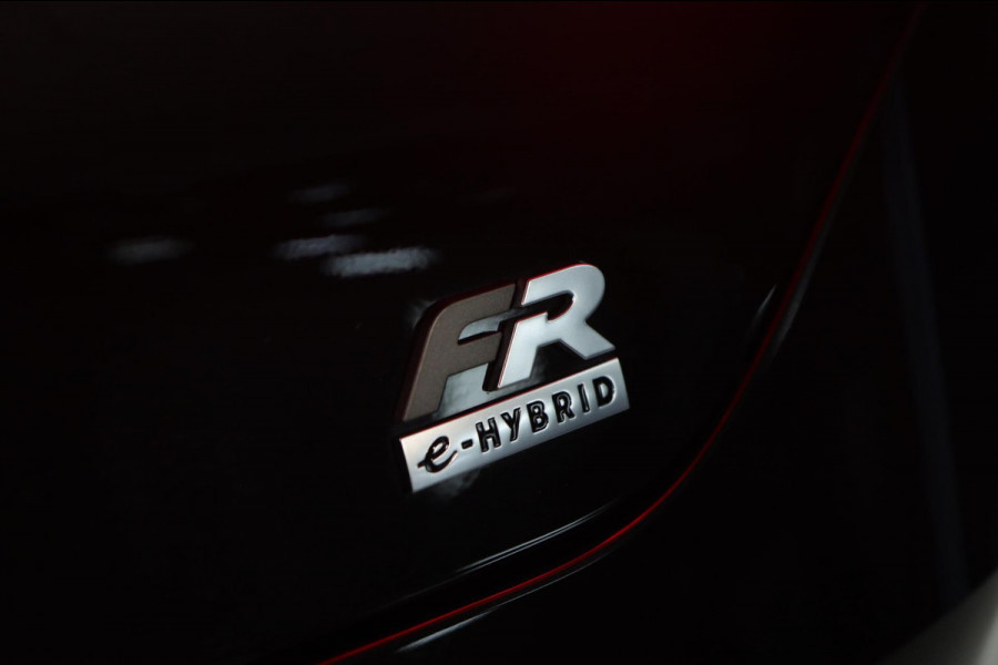 Seat Leon 1.4 TSI eHybrid PHEV FR / Sfeerverl. / Carplay / 1e eigenaar / Keyless Seat Leon 1.4 TSI eHybrid PHEV FR / Sfeerverl. / Carplay / 1e eigenaar / Keyless