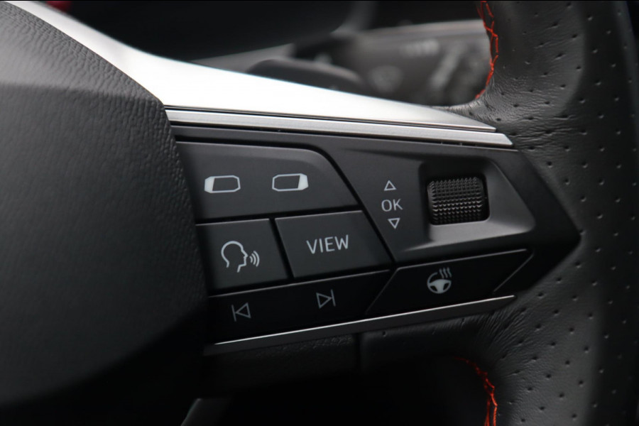 Seat Leon 1.4 TSI eHybrid PHEV FR / Sfeerverl. / Carplay / 1e eigenaar / Keyless Seat Leon 1.4 TSI eHybrid PHEV FR / Sfeerverl. / Carplay / 1e eigenaar / Keyless