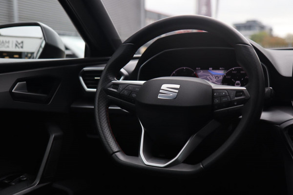 Seat Leon 1.4 TSI eHybrid PHEV FR / Sfeerverl. / Carplay / 1e eigenaar / Keyless Seat Leon 1.4 TSI eHybrid PHEV FR / Sfeerverl. / Carplay / 1e eigenaar / Keyless