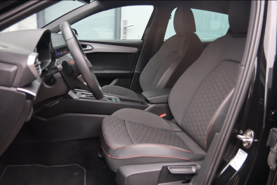 Seat Leon 1.4 TSI eHybrid PHEV FR / Sfeerverl. / Carplay / 1e eigenaar / Keyless Seat Leon 1.4 TSI eHybrid PHEV FR / Sfeerverl. / Carplay / 1e eigenaar / Keyless