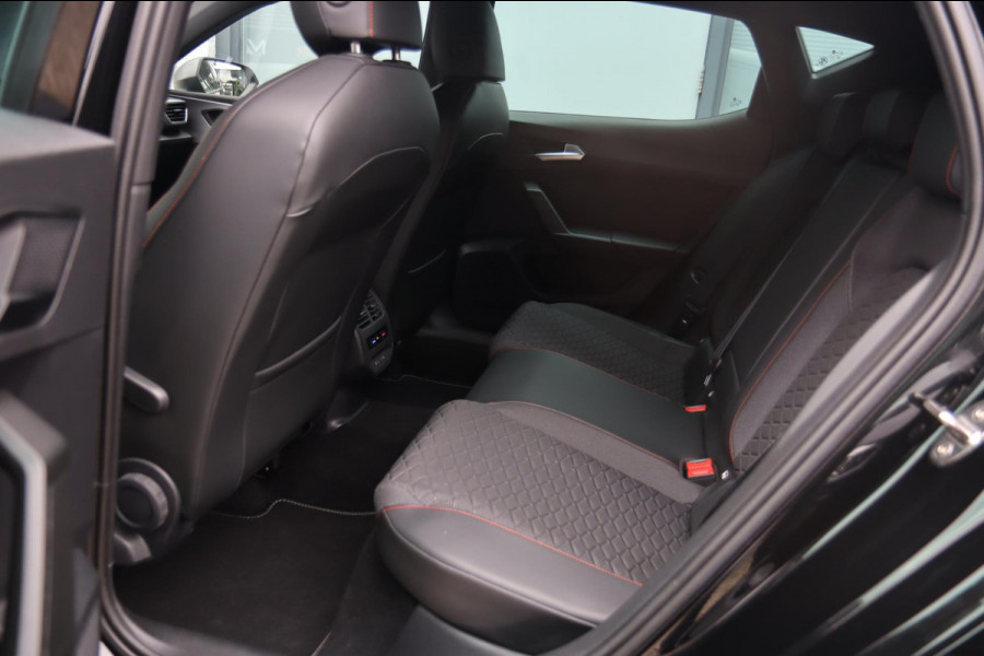 Seat Leon 1.4 TSI eHybrid PHEV FR / Sfeerverl. / Carplay / 1e eigenaar / Keyless Seat Leon 1.4 TSI eHybrid PHEV FR / Sfeerverl. / Carplay / 1e eigenaar / Keyless