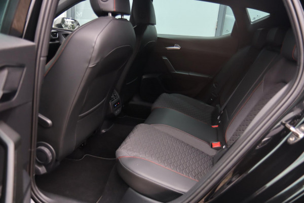 Seat Leon 1.4 TSI eHybrid PHEV FR / Sfeerverl. / Carplay / 1e eigenaar / Keyless Seat Leon 1.4 TSI eHybrid PHEV FR / Sfeerverl. / Carplay / 1e eigenaar / Keyless