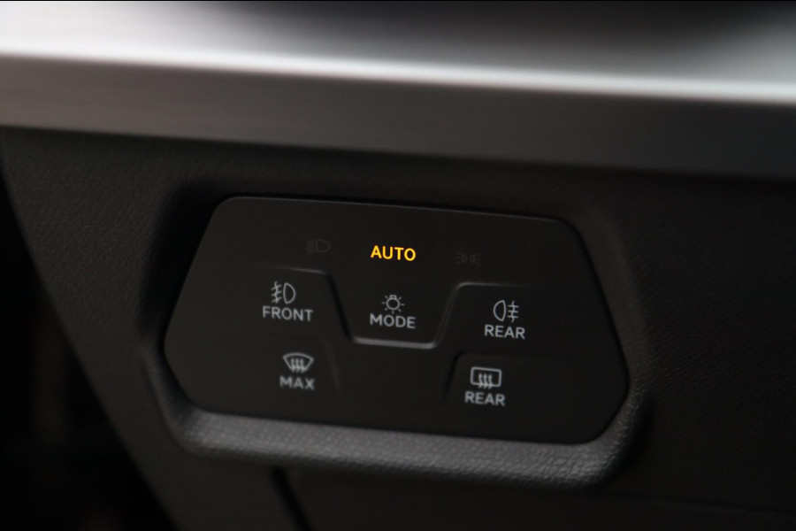 Seat Leon 1.4 TSI eHybrid PHEV FR / Sfeerverl. / Carplay / 1e eigenaar / Keyless Seat Leon 1.4 TSI eHybrid PHEV FR / Sfeerverl. / Carplay / 1e eigenaar / Keyless