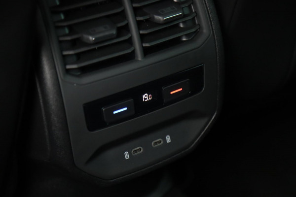 Seat Leon 1.4 TSI eHybrid PHEV FR / Sfeerverl. / Carplay / 1e eigenaar / Keyless Seat Leon 1.4 TSI eHybrid PHEV FR / Sfeerverl. / Carplay / 1e eigenaar / Keyless