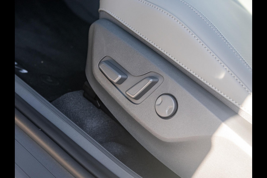 Kia EV3 Plus Advanced 81.4 kWh | Private Lease v.a. € 607,- | Uit voorraad, dus snel rijden | 600km Rijbereik | Navi | 19" | Adapt. Cruise | Clima | Schuif/Kanteldak | Stoel&Stuurverw. | Priv Glass | BSM | Harman Kardon |