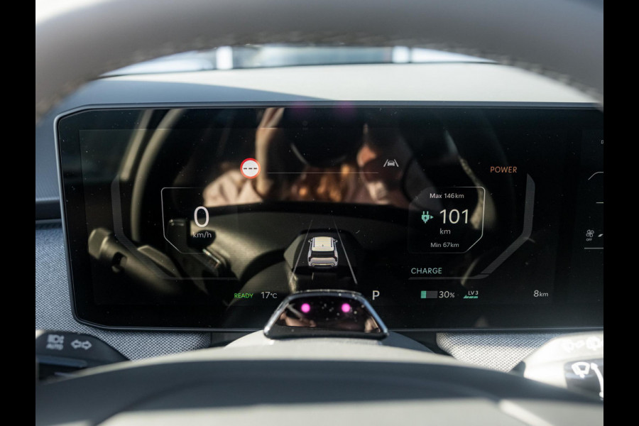 Kia EV3 Plus Advanced 81.4 kWh | Private Lease v.a. € 607,- | Uit voorraad, dus snel rijden | 600km Rijbereik | Navi | 19" | Adapt. Cruise | Clima | Schuif/Kanteldak | Stoel&Stuurverw. | Priv Glass | BSM | Harman Kardon |