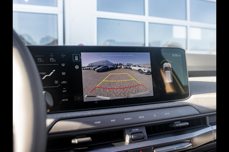 Kia EV3 Plus Advanced 81.4 kWh | Private Lease v.a. € 607,- | Uit voorraad, dus snel rijden | 600km Rijbereik | Navi | 19" | Adapt. Cruise | Clima | Schuif/Kanteldak | Stoel&Stuurverw. | Priv Glass | BSM | Harman Kardon |