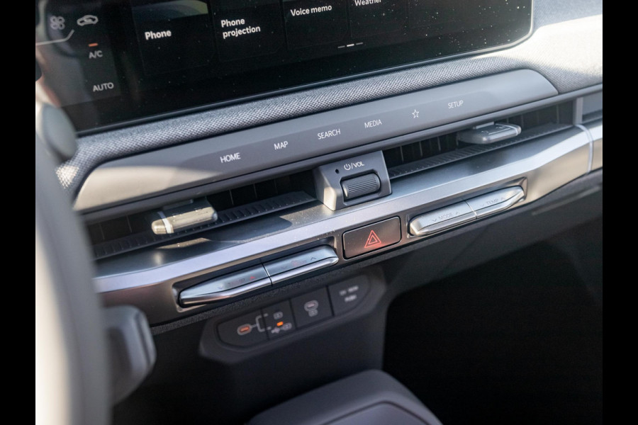Kia EV3 Plus Advanced 81.4 kWh | Private Lease v.a. € 607,- | Uit voorraad, dus snel rijden | 600km Rijbereik | Navi | 19" | Adapt. Cruise | Clima | Schuif/Kanteldak | Stoel&Stuurverw. | Priv Glass | BSM | Harman Kardon |