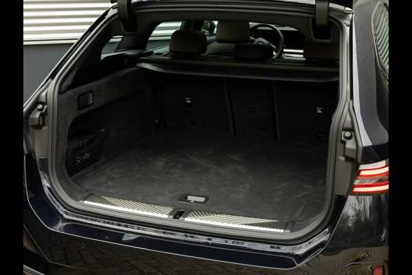 BMW 5 Serie Touring 550e xDrive M-Sport Pro - Pano - Onderstel Prof - Driving Ass Plus - Harman Kardon