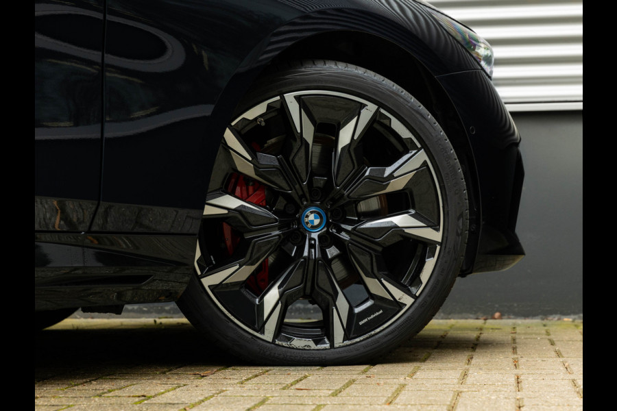 BMW 5 Serie Touring 550e xDrive M-Sport Pro - Pano - Onderstel Prof - Driving Ass Plus - Harman Kardon